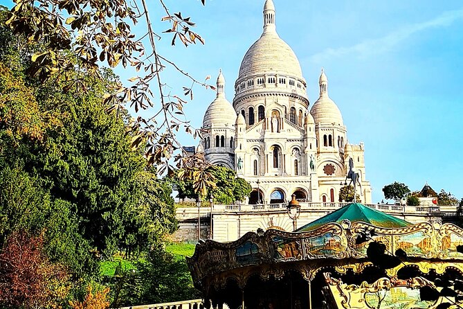 Drawing workshop / creative notebook during an unusual walk in Montmartre - Stop 3 at Au Lapin Agile: the cabaret scene at the foot of the vineyards