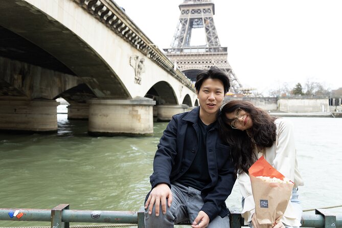 Eiffel and La Seine Photo Shoot - Paris Photographer - Pont de Bir-Hakeim: The Eiffel Frame That Feels Like Paris