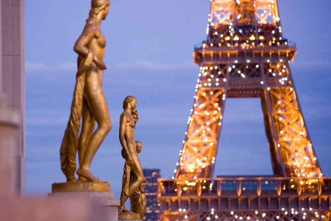 Eiffel Tower Access up to Summit with Guiding Host - When the third floor closes: how this tour handles the big wildcard