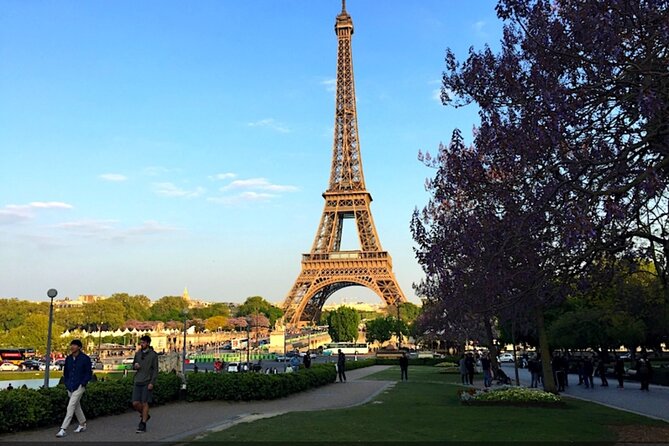 Eiffel Tower Climbing Tour with Summit Access - Staying on the Summit: Turn Views Into Real Photos