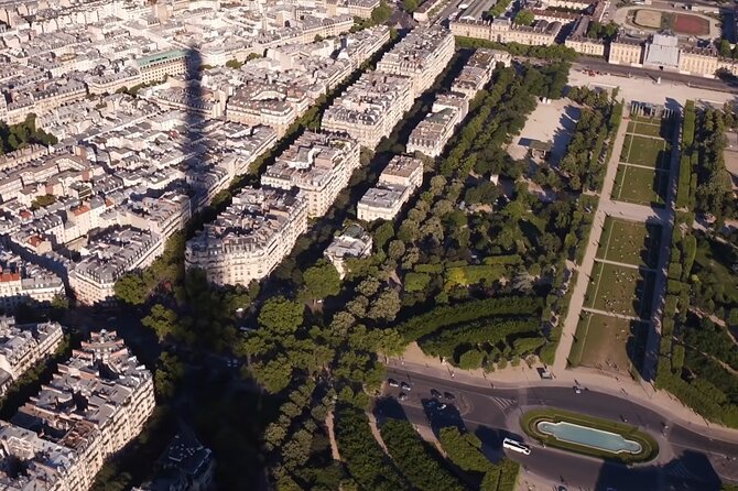 Eiffel Tower Climbing Tour with Summit Access - Group Size and Pace: Why Max 19 Is a Big Deal