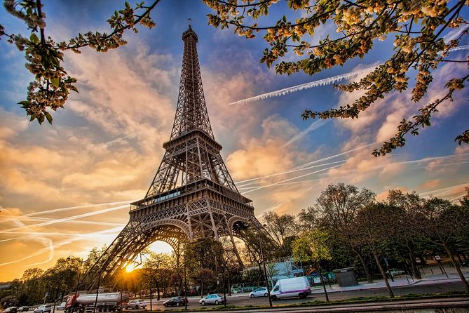 Eiffel Tower Dedicated Reserved Access Top or 2nd floor by lift - Optional summit access: champagne toast and Gustave Eiffel’s apartments