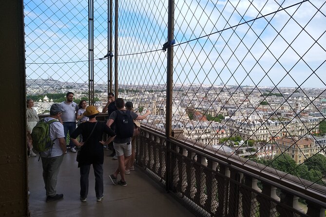Eiffel Tower Guided Tour by the Stairs up to Second Floor - What to expect during the climb (and how to make it easier)