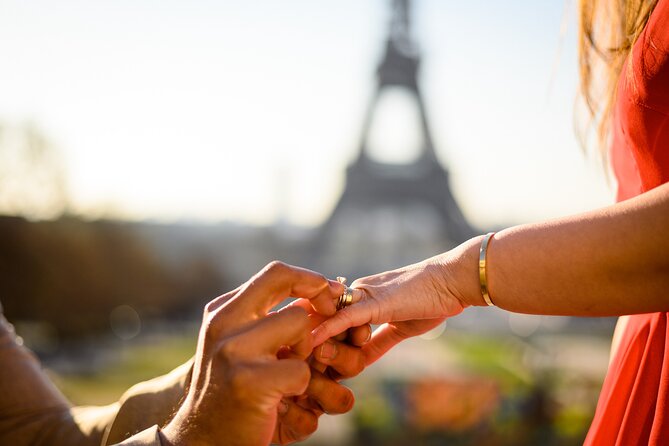 Eiffel Tower Photographer, Professional Photo shoot - Paris - Price and value: is $207.01 actually fair?