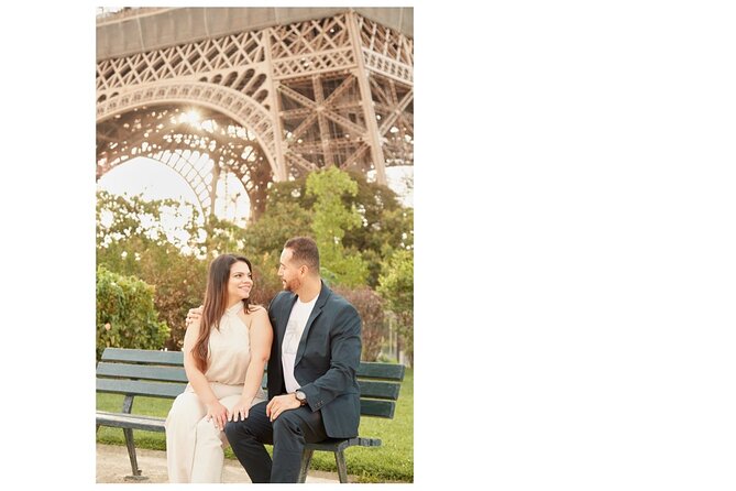 Eiffel Tower Private Photo Shoot - Editing and Delivery: Email Edits vs Instant Memory Card Photos