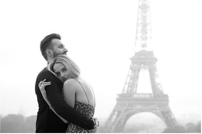 Eiffel Tower Private Photo Shoot - What Happens During the Shoot (So You’re Not Guessing)