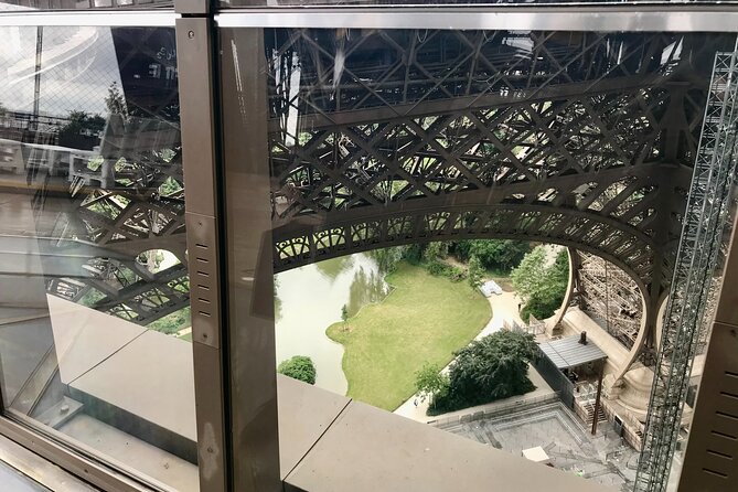 Eiffel Tower Summit Semi-Private Guided Tour - FAQ