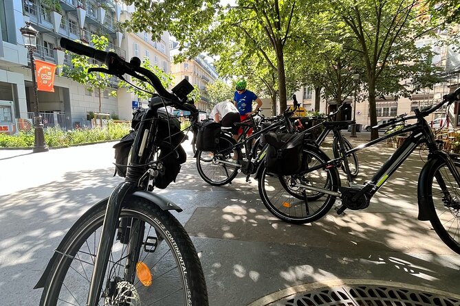Electric bike rental in Paris - Starting at 58 Rue de Cléry: your launchpad