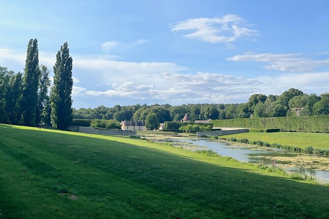 Electric bike rental in Paris - The “itinerary” you control: Paris loops, Versailles, or countryside days