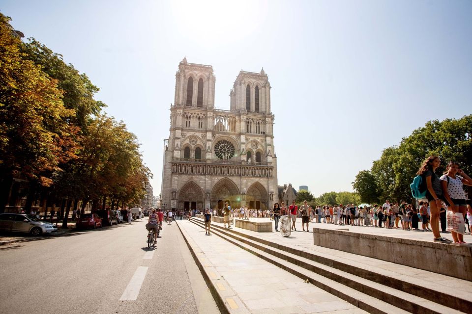 Electric Bike Tour of Paris’ Hidden Gems - The 4-hour route: Seine calm, Latin Quarter height, and photo stops