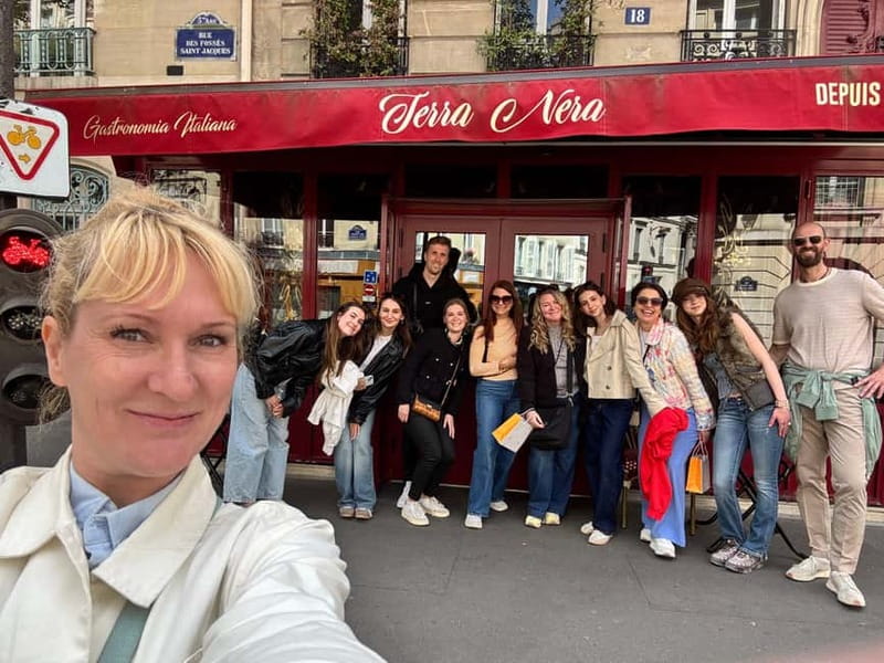 Emily inspired walking tour - Where you start: Place Colette and the Othoniel metro entrance