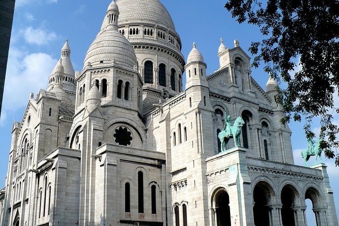 Escape game in Montmartre - Dalida, Maison Rose Area, and Wallace Fountains: The Photo Stops You’ll Actually Want