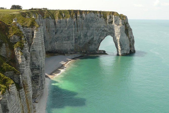 Etretat and Le Havre Private Day Trip from Paris - Étretat’s Alabaster Coast: the white cliffs you came for
