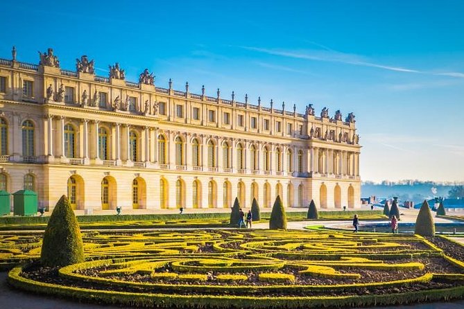 Excursion to Versailles by train with entrance to the Palace and Gardens - Who should book this Versailles train tour?