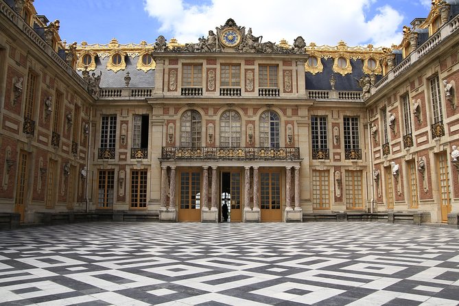 Excursion to Versailles by train with entrance to the Palace and Gardens - Should you book this Versailles tour?