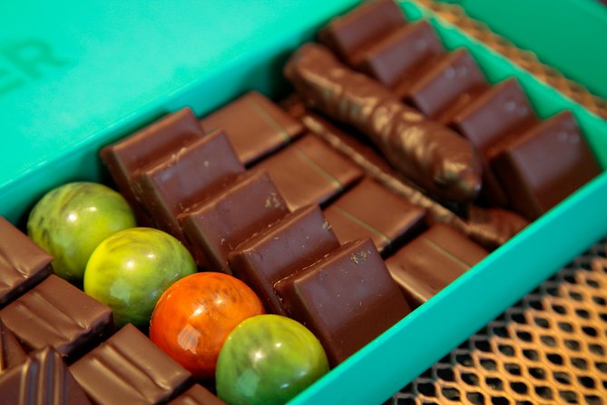 Expert-Led Sweet Secrets of Paris Pastry & Chocolate Marathon - What You Really Eat: Generous Servings, Coffee/Tea, and Own-Serving Moments