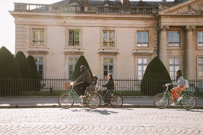 Explore Paris Highlights by Bike - Pont Alexandre III and Grand Palais: Paris Turns Into Photo Opportunities