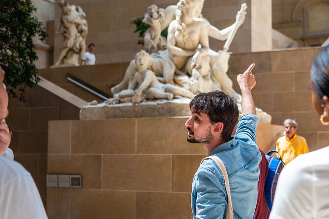 Fabuleux Guided Tour Through the Louvre Museum with Access - Security Checks and Crowds: The Louvre’s Reality Check