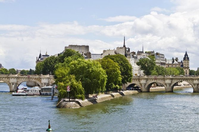 Family escape Game with kids and teens on the Île de la Cité - Key Highlights You’ll Feel Fast