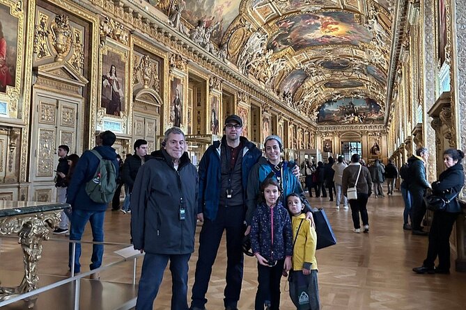 Family Friendly Louvre Museum Private Guided Tour - Mona Lisa and Venus de Milo: More Than Just a Photo Stop