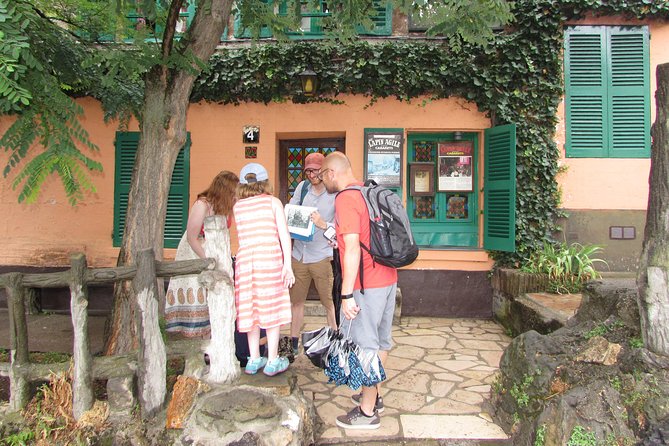 Family Treasure Hunt in Montmartre - Sacré-Cœur Esplanade: Views Plus Animal-Sculpture Riddles
