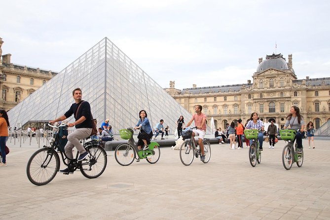 First Day Bike Tour, Top Sights, hidden gems, Wine&Cheese picnic - Your first-day advantage: covering Paris without the full-day commitment