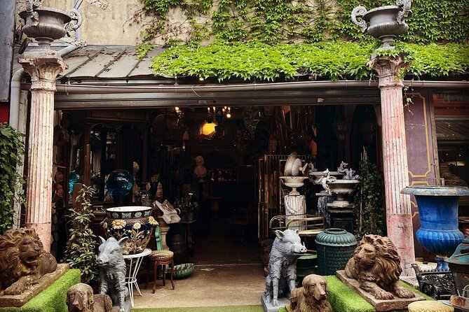 Flea Market Secrets near Montmartre: A Paris Hunt for Treasures - Key things that make this flea-market hunt work