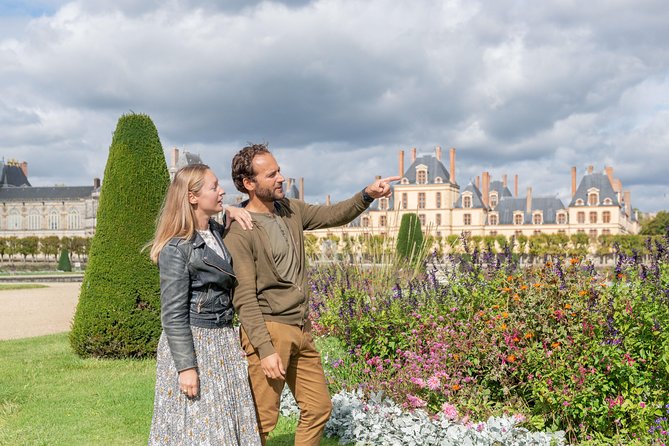 Fontainebleau and Vaux le Vicomte Chateaux Day Trip from Paris - Practical tips that make the difference