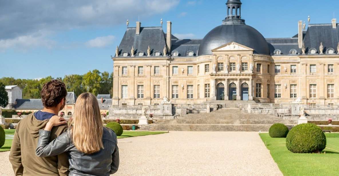 Fontainebleau & Vaux-le-Vicomte Châteaux Day Tour from Paris - Fontainebleau Château: UNESCO royal residence in the forest