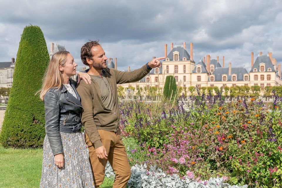 Fontainebleau & Vaux-le-Vicomte Châteaux Day Tour from Paris - Transportation and on-site logistics: where time is won or lost