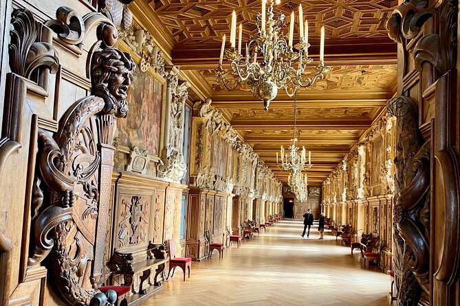 Fontainebleau, Versailles, Trianon Small group from Paris - The Versailles drive: history gets practical, not just theoretical