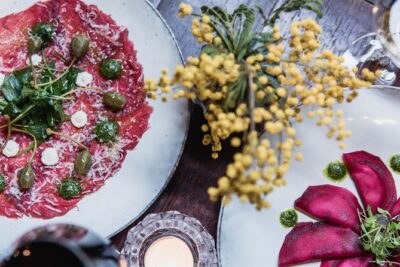 French Gourmet Cuisine: Dinner and Wine Pairing - The Champagne kickoff: why that first sip matters