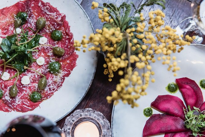 French Gourmet Cuisine: Dinner and Wine Pairing - The Champagne kickoff: why that first sip matters