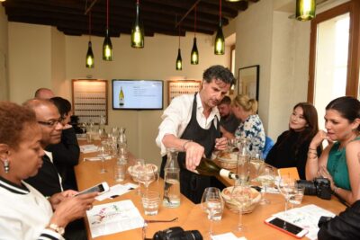 French Wine Tasting Class with a Sommelier - Small-group pacing: why max 12 changes the whole experience