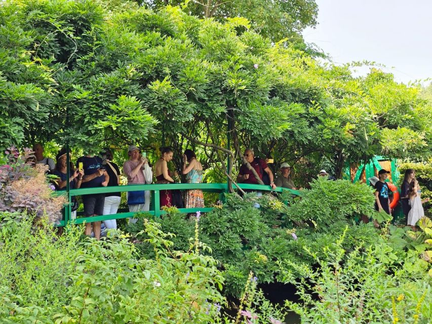 From Paris: Auvers-sur-Oise & Giverny Excursion - Fondation Monet: Where Monet’s work becomes physical