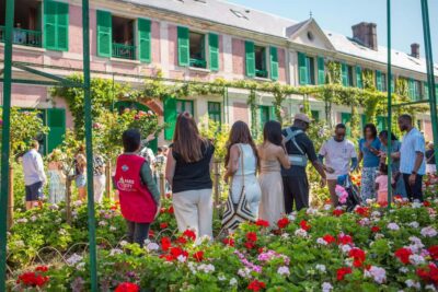 From Paris: Day Trip to Giverny & Versailles with Lunch - The Monet house and gardens: what to focus on so it doesn’t feel rushed