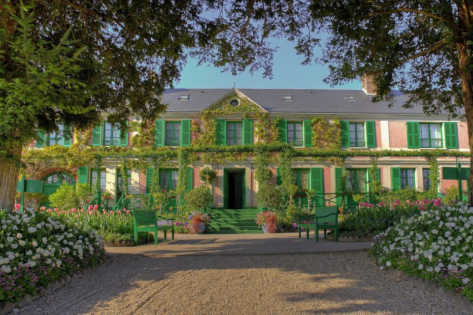 From Paris: Giverny and Versailles Private Full-Day Trip - The Versailles gardens: how to use your free time