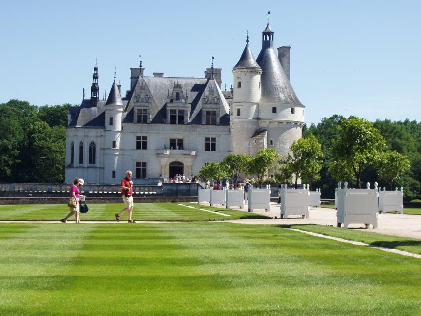 From Paris: Loire Valley Castles Full-Day Tour with Lunch - Key highlights worth knowing before you go