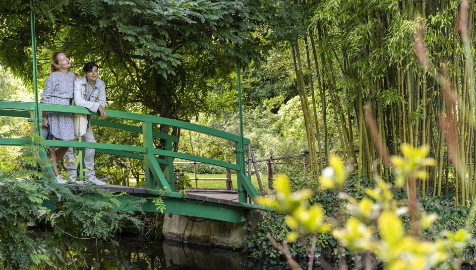 From Paris: Monet Impressionism Tour to Giverny by Minibus - The lily pond and Japanese bridge: the signature scene
