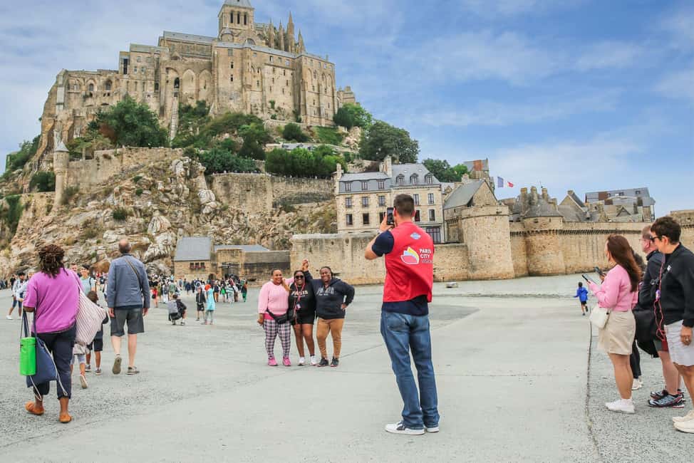 From Paris: Mont Saint-Michel Tour with Hotel Pickup Service - Viewpoints and countryside stops: take the photos, then look again