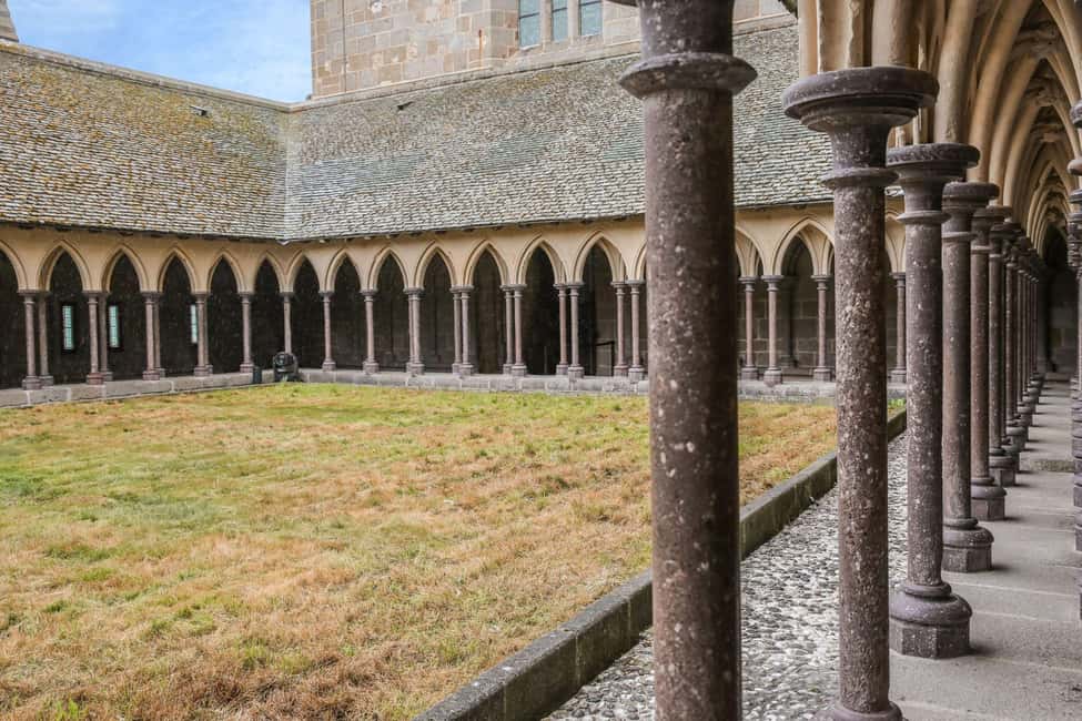 From Paris: Mont Saint-Michel Tour with Hotel Pickup Service - Price and value: is $222 fair for what you get?