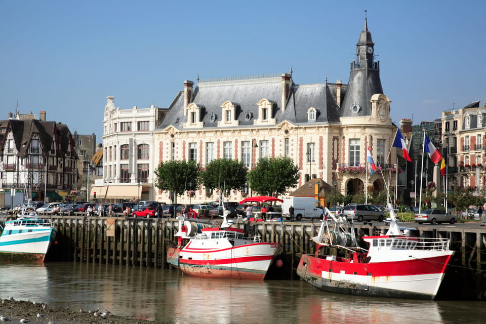 From Paris: Normandy D-Day Beaches Day Trip with Lunch - Price and value: where the $222 per person really comes from