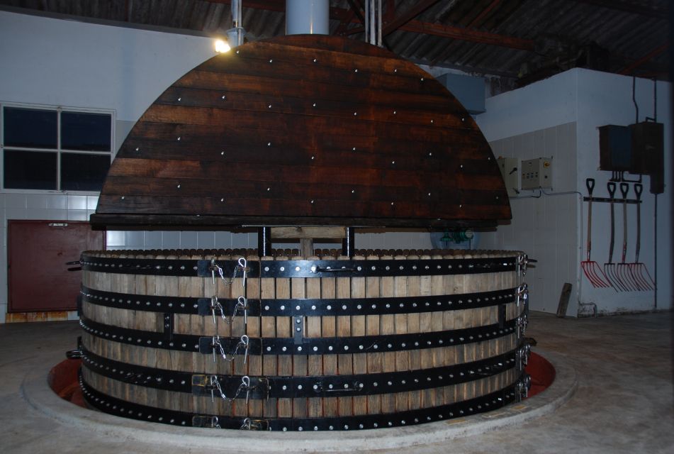 From Paris: Private Champagne Tour, Tastings at Moet&Chandon - A Family-Run Champagne Producer: Where You Can Sense the Maker