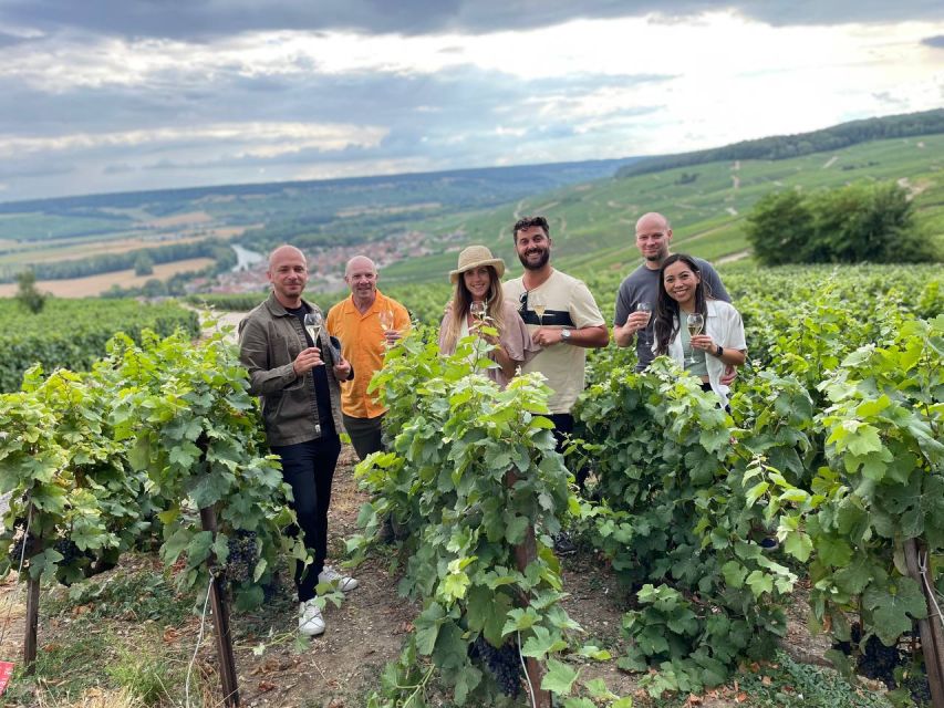 From Paris: Small-Group Champagne Tour with 3-Course Lunch - Entering the Champagne zone from Paris, without the stress