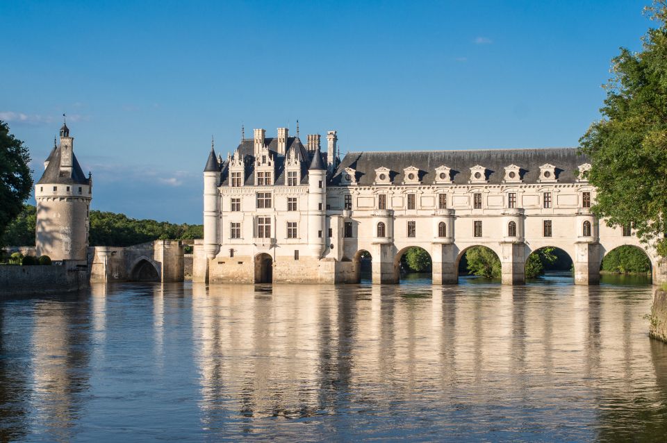 From Paris: Small-Group Tour of Loire Castles - Chenonceau on the River Cher: the Chateau of 6 women