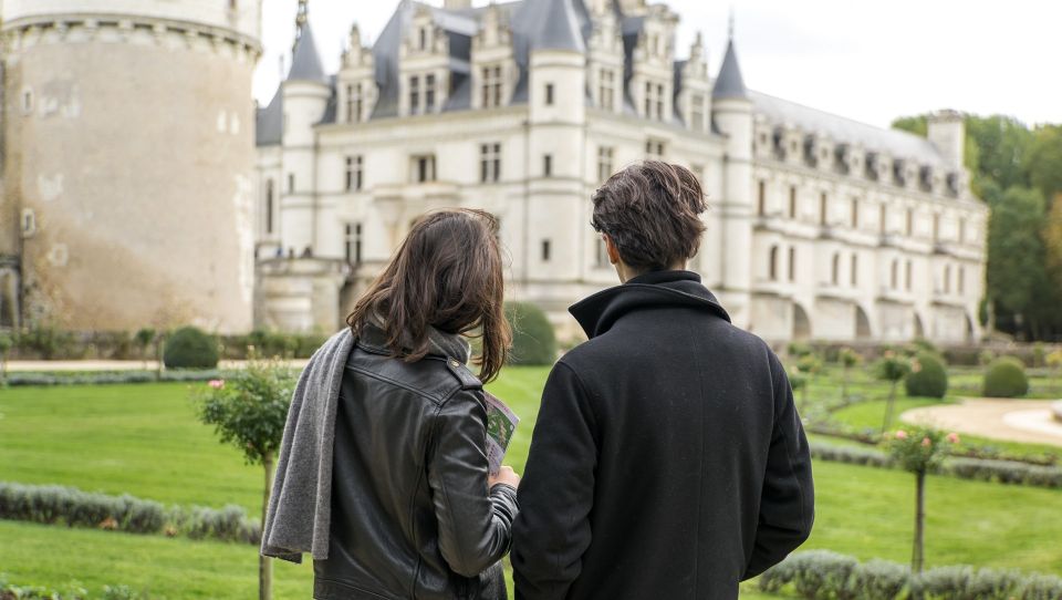 From Paris: Small-Group Tour of Loire Castles - Transportation and timing: a 12-hour loop that needs smart packing