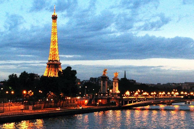 From Paris to CDG airport or From CDG airport to Paris (one way) - CDG Arrivals: Meeting Your Chauffeur Without the Airport Panic