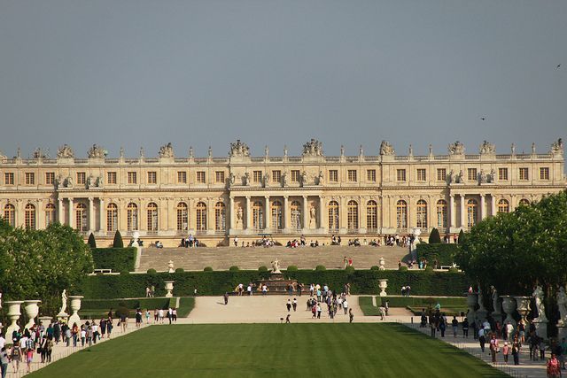From Paris: Versailles Full-Day Guided Tour with Lunch - Versailles with skip-the-line entry: what it changes for you