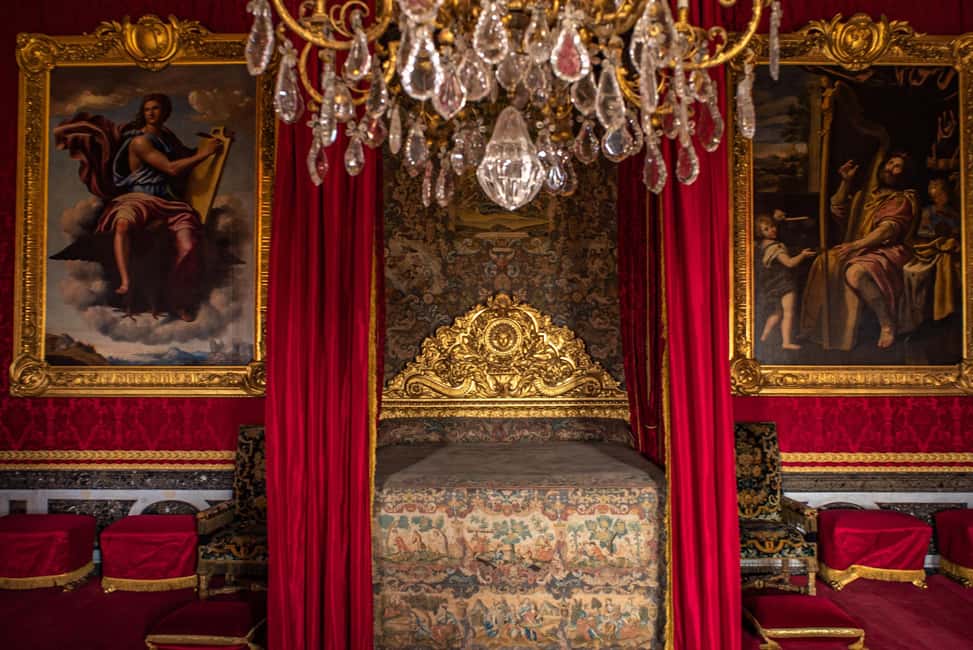 From Paris: Versailles Palace & Gardens Private Guided Tour - Private Group Comfort: Pace, Pickup/Drop, and a Calmer Day