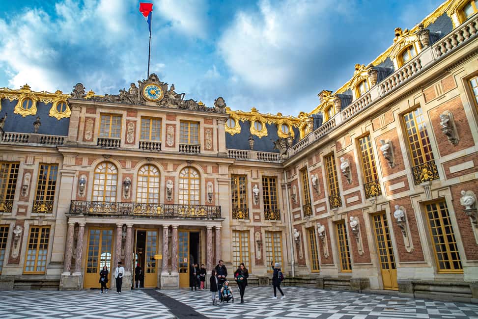 From Paris: Versailles Palace & Gardens Private Guided Tour - Entering the Palace: State Apartments and the Hall of Mirrors